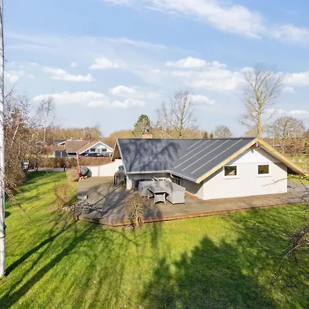 Bernadine - 400m From The Sea By Interhome Holiday home Nedre Lysabild